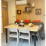 Mobil Climatise Tres Recent Confort 6 Personnes