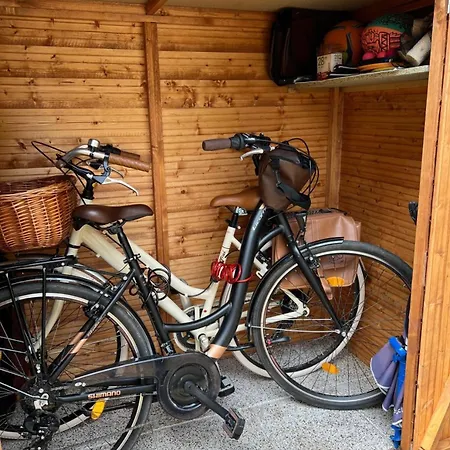 Mobil Climatise Tres Recent Confort 6 Personnes Campsite